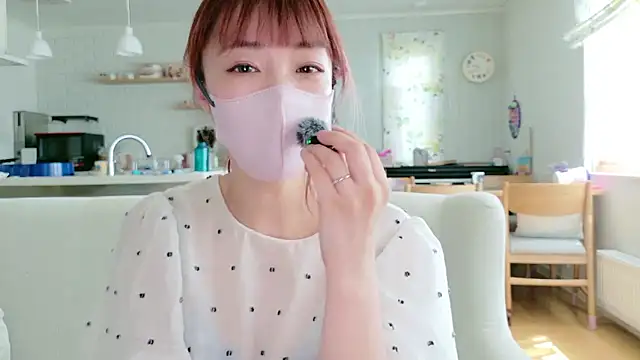 Snapshot of SUZU_1201 chatting on 07-08-26, 12:37 SUZU 1201 online show from 07-08-26, 12:37