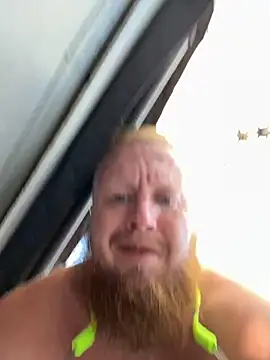 Snapshot of whalens chatting on 09-19-25, 08:31 whalens online show from 09-19-25, 08:31