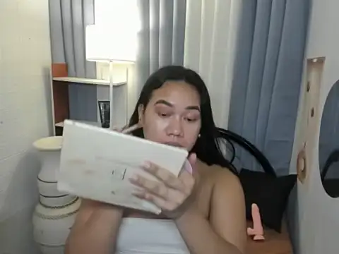 TsUncutKaren online show from 11-25-25, 05:29