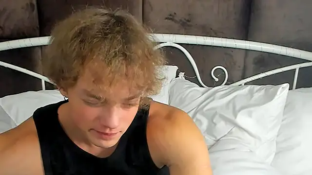 ChaseMuscular online show from 10-14-25, 03:24