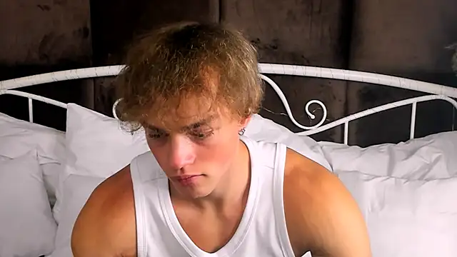 ChaseMuscular online show from 10-15-25, 08:31