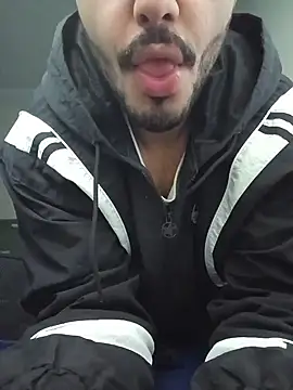 Arab malek online show from 12-19-25, 04:58