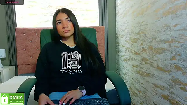 Aurora jones11 online show from 09-12-25, 03:17