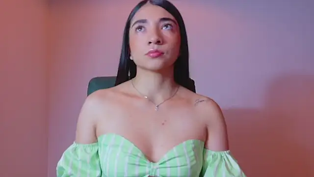 Aurora jones11 online show from 11-19-25, 04:01