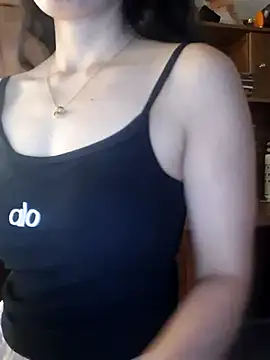 Snapshot of LazdyLy chatting on 11-12-25, 10:41 LazdyLy online show from 11-12-25, 10:41