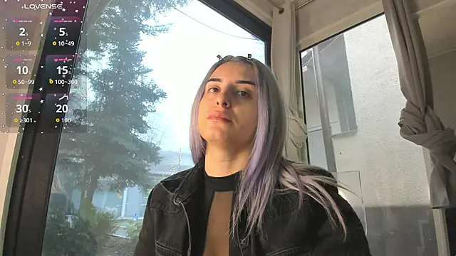 Ella Vee online show from 02-13-26, 06:42