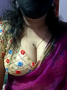 luci-queen online show from 11-13-25, 04:44