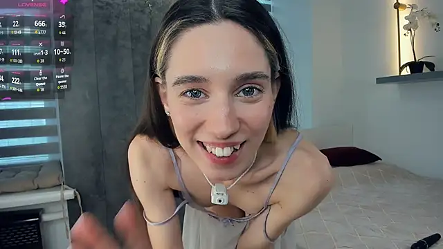 Snapshot of AntonettaTarring chatting on 06-26-26, 10:52 AntonettaTarring online show from 06-26-26, 10:52