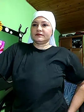 Snapshot of zulaija_masih chatting on 09-26-25, 01:42 zulaija masih online show from 09-26-25, 01:42