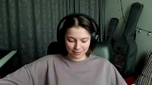 CutieAnny online show from 03-20-26, 06:51