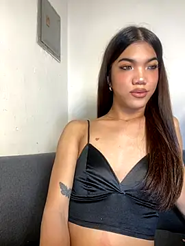 Snapshot of CassieSommereux chatting on 10-10-25, 05:56 CassieSommereux online show from 10-10-25, 05:56