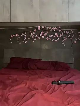 YumiLux online show from 03-12-26, 10:21