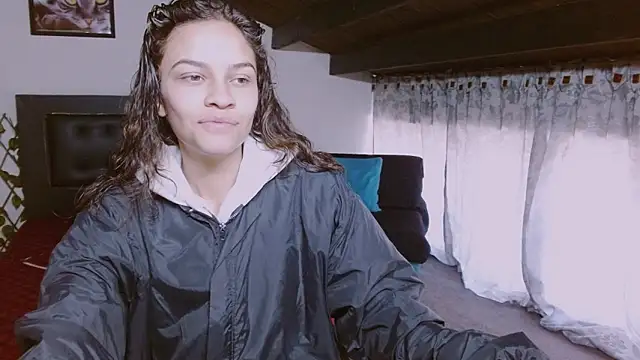 Skylovershot online show from 11-07-25, 01:11