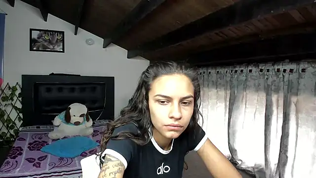 Skylovershot online show from 11-14-25, 01:43