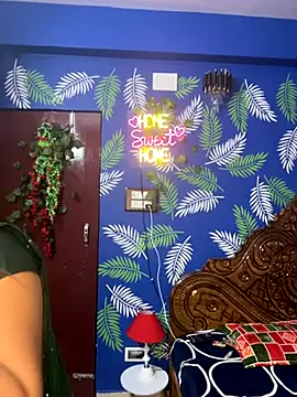 V-Hot-Sweti online show from 11-30-25, 05:39