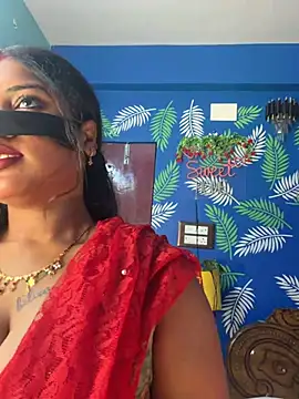 Snapshot of V-Hot-Sweti chatting on 06-22-26, 03:47 V-Hot-Sweti online show from 06-22-26, 03:47