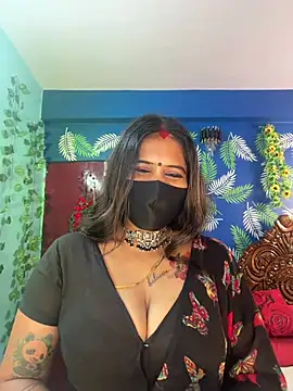 Snapshot of V-Hot-Sweti chatting on 07-02-26, 05:41 V-Hot-Sweti online show from 07-02-26, 05:41