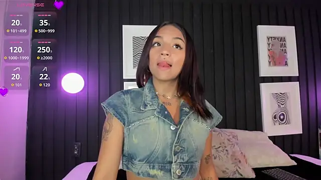 Snapshot of Manelyk_evanss_ chatting on 04-29-26, 01:15 Manelyk evanss online show from 04-29-26, 01:15