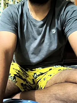 Snapshot of hunk7714 chatting on 10-15-25, 08:42 hunk7714 online show from 10-15-25, 08:42