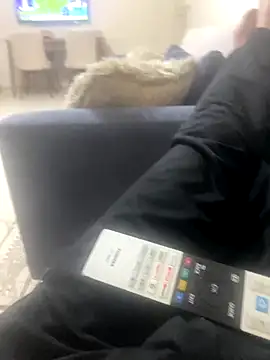 banuemre28 online show from 12-13-25, 09:31