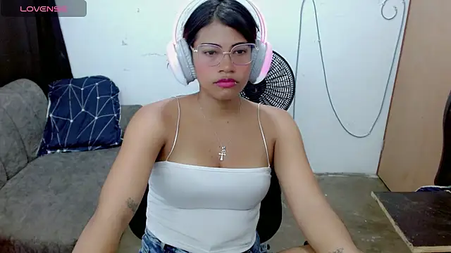 Dulce2415 online show from 03-18-26, 12:47