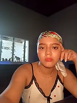 Snapshot of tony_and_katy chatting on 01-06-26, 12:31 tony and katy online show from 01-06-26, 12:31