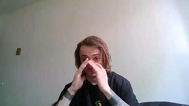 Snapshot of Mr_nightfall chatting on 06-08-26, 06:19 Mr nightfall online show from 06-08-26, 06:19