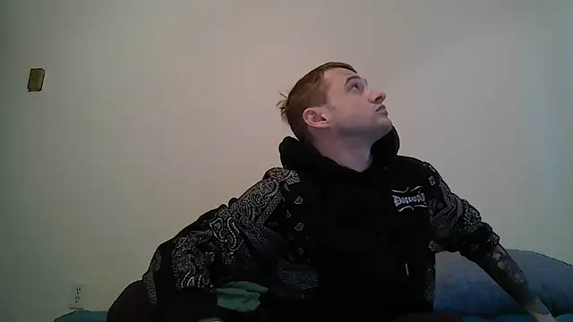 Snapshot of Mr_nightfall chatting on 06-18-26, 12:11 Mr nightfall online show from 06-18-26, 12:11