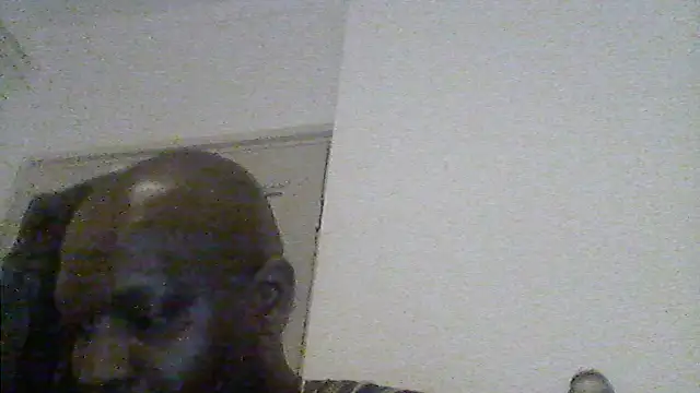 Snapshot of DapplingGesture chatting on 05-12-26, 04:37 DapplingGesture online show from 05-12-26, 04:37