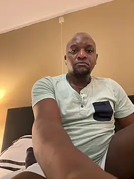 Snapshot of DapplingGesture chatting on 06-15-26, 03:09 DapplingGesture online show from 06-15-26, 03:09