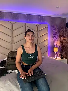 samiradoll online show from 09-27-25, 02:44