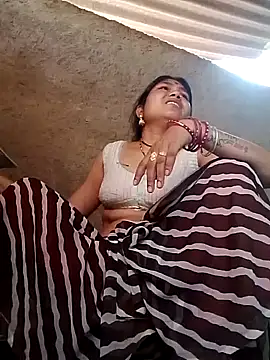 Snapshot of Rashili_jaan chatting on 11-08-25, 03:39 Rashili jaan online show from 11-08-25, 03:39