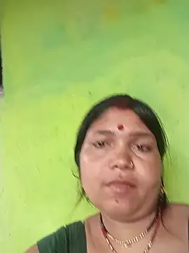 Snapshot of Rashili_jaan chatting on 06-25-26, 02:33 Rashili jaan online show from 06-25-26, 02:33