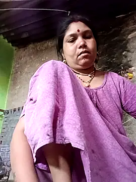 Snapshot of Rashili_jaan chatting on 07-17-26, 01:23 Rashili jaan online show from 07-17-26, 01:23