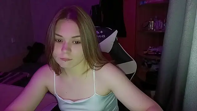 Sophi gi online show from 09-22-25, 04:47
