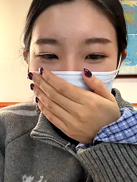 Lulu125216 online show from 11-17-25, 04:51