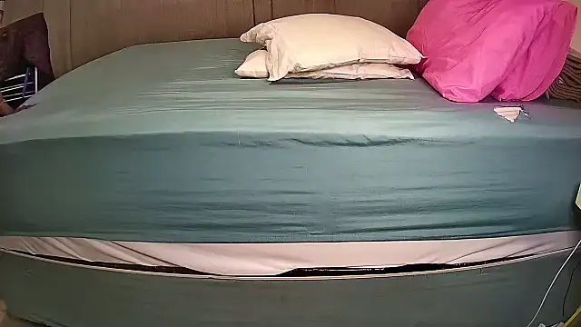 Snapshot of Sphebarbiex1 chatting on 10-15-25, 06:08 Sphebarbiex1 online show from 10-15-25, 06:08