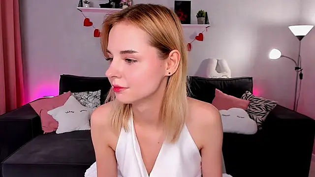 LillianShine online show from 09-09-25, 11:54