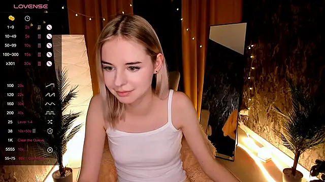 LillianShine online show from 11-06-25, 12:17