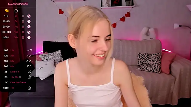 LillianShine online show from 12-05-25, 12:03