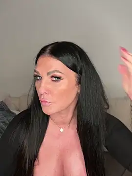 Snapshot of Nola_Luxx-offiziell chatting on 12-22-25, 05:54 Nola Luxx-offiziell online show from 12-22-25, 05:54