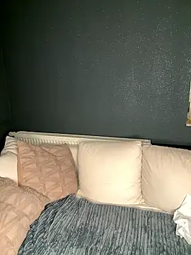 Snapshot of Nola_Luxx-offiziell chatting on 01-15-26, 06:22 Nola Luxx-offiziell online show from 01-15-26, 06:22