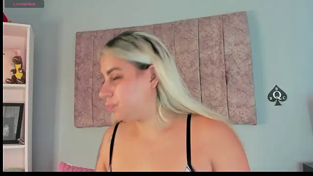 naomi sanz online show from 10-15-25, 06:30