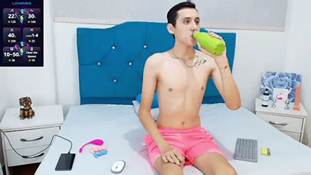 LuigiMarchetti online show from 12-05-25, 07:43