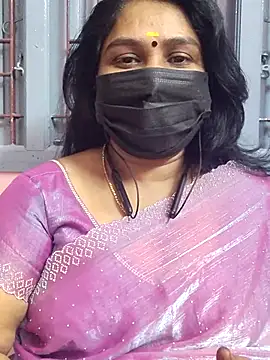 Snapshot of Tamil_Azhaghi25 chatting on 01-18-26, 06:44 Tamil Azhaghi25 online show from 01-18-26, 06:44