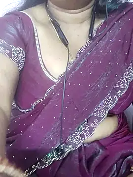 Snapshot of Tamil_Azhaghi25 chatting on 02-03-26, 06:02 Tamil Azhaghi25 online show from 02-03-26, 06:02