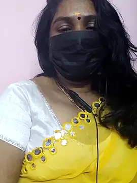 Snapshot of Tamil_Azhaghi25 chatting on 02-07-26, 07:06 Tamil Azhaghi25 online show from 02-07-26, 07:06