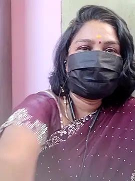 Snapshot of Tamil_Azhaghi25 chatting on 05-19-26, 05:47 Tamil Azhaghi25 online show from 05-19-26, 05:47