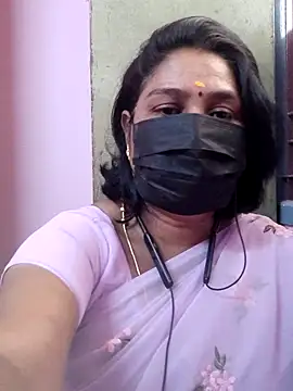 Snapshot of Tamil_Azhaghi25 chatting on 05-21-26, 05:58 Tamil Azhaghi25 online show from 05-21-26, 05:58