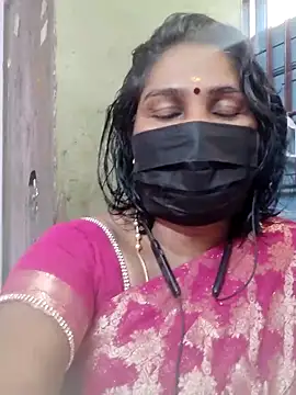Snapshot of Tamil_Azhaghi25 chatting on 05-23-26, 10:41 Tamil Azhaghi25 online show from 05-23-26, 10:41
